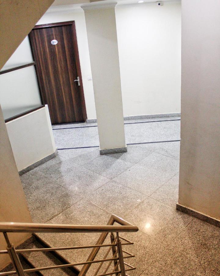 Airport Hotel Classic Park New Delhi Exterior foto