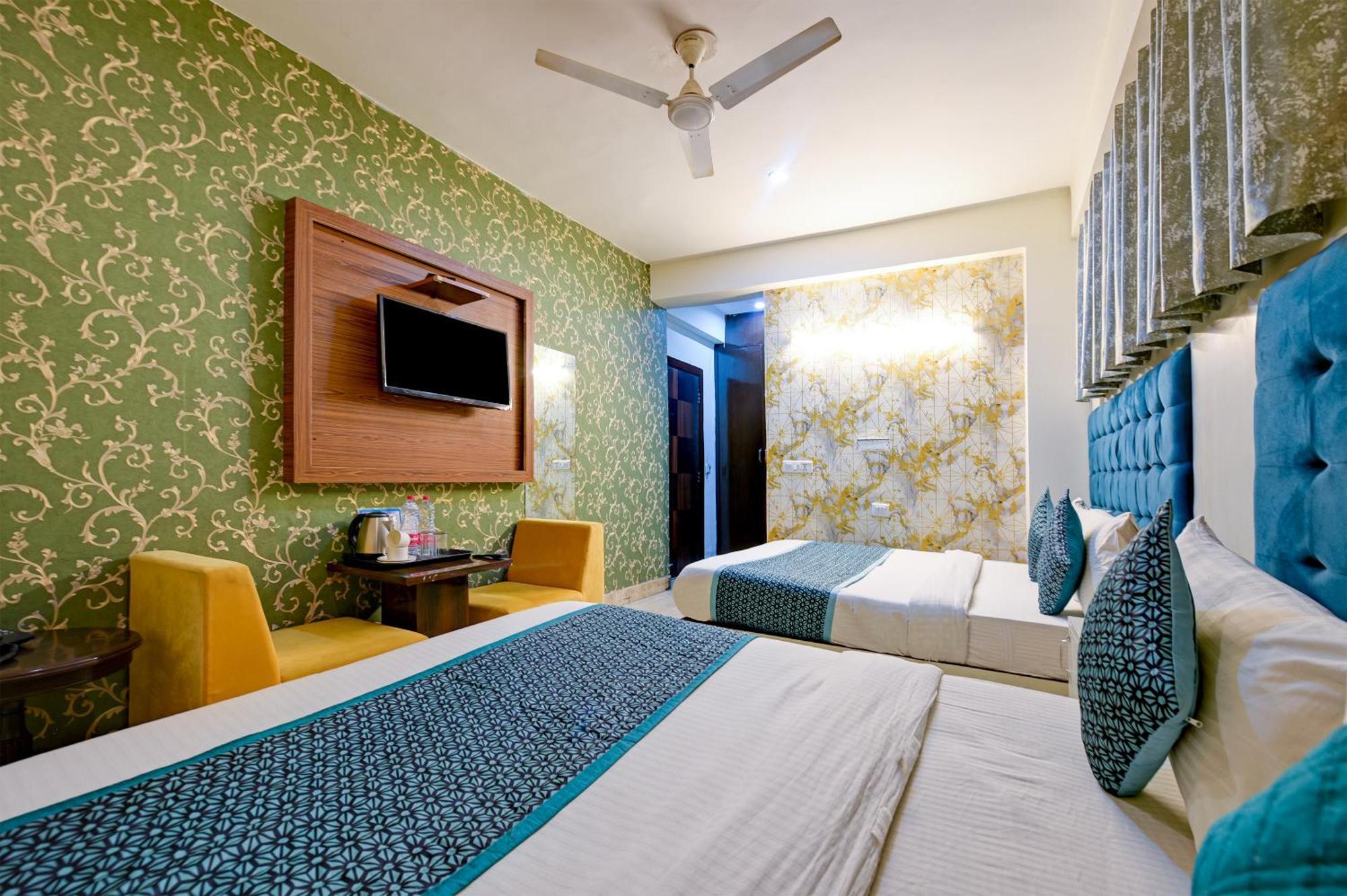 Airport Hotel Classic Park New Delhi Exterior foto